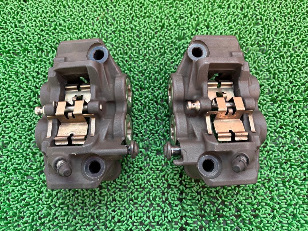 BN6 純正ブレーキキャリパー 左右2個セット