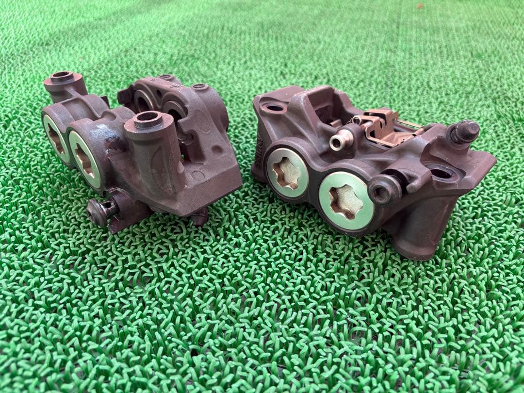 BN6 純正ブレーキキャリパー 左右2個セット