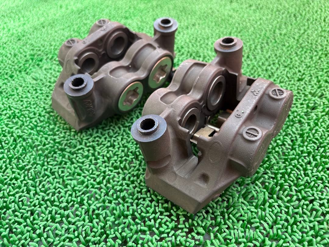 BN6 純正ブレーキキャリパー 左右2個セット