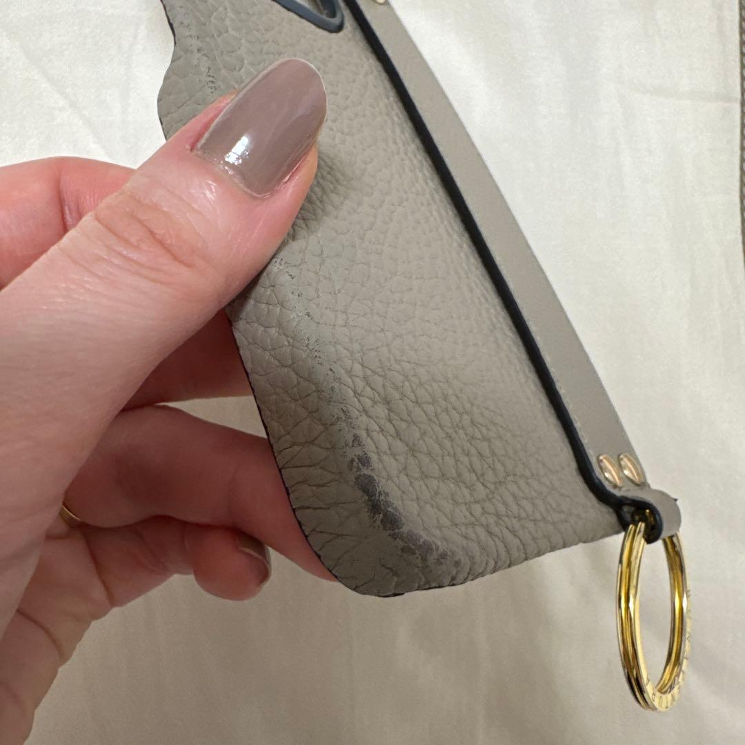 ボナペンチュラ iPhone15proケースとストラップセット