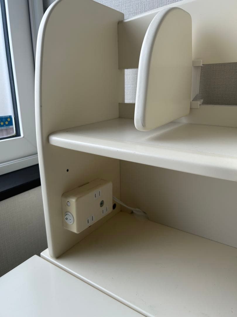 （札幌直接引取限定）くろがねデスク　ホワイト学習机　白ピンク　デスクライト付き