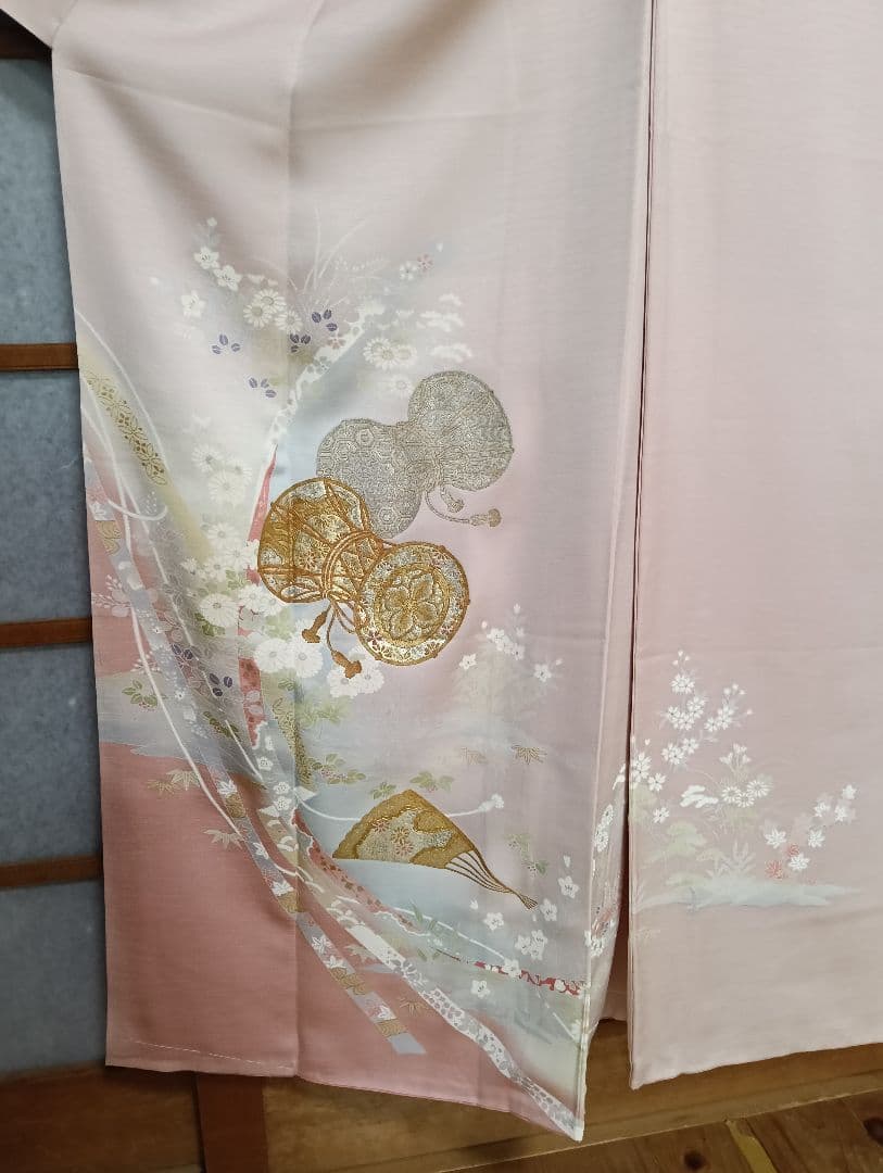 訪問着　未着用品　しつけ糸付き　暈し染め　金彩　お着物のみ