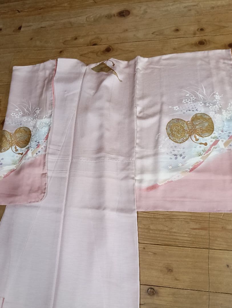 訪問着　未着用品　しつけ糸付き　暈し染め　金彩　お着物のみ