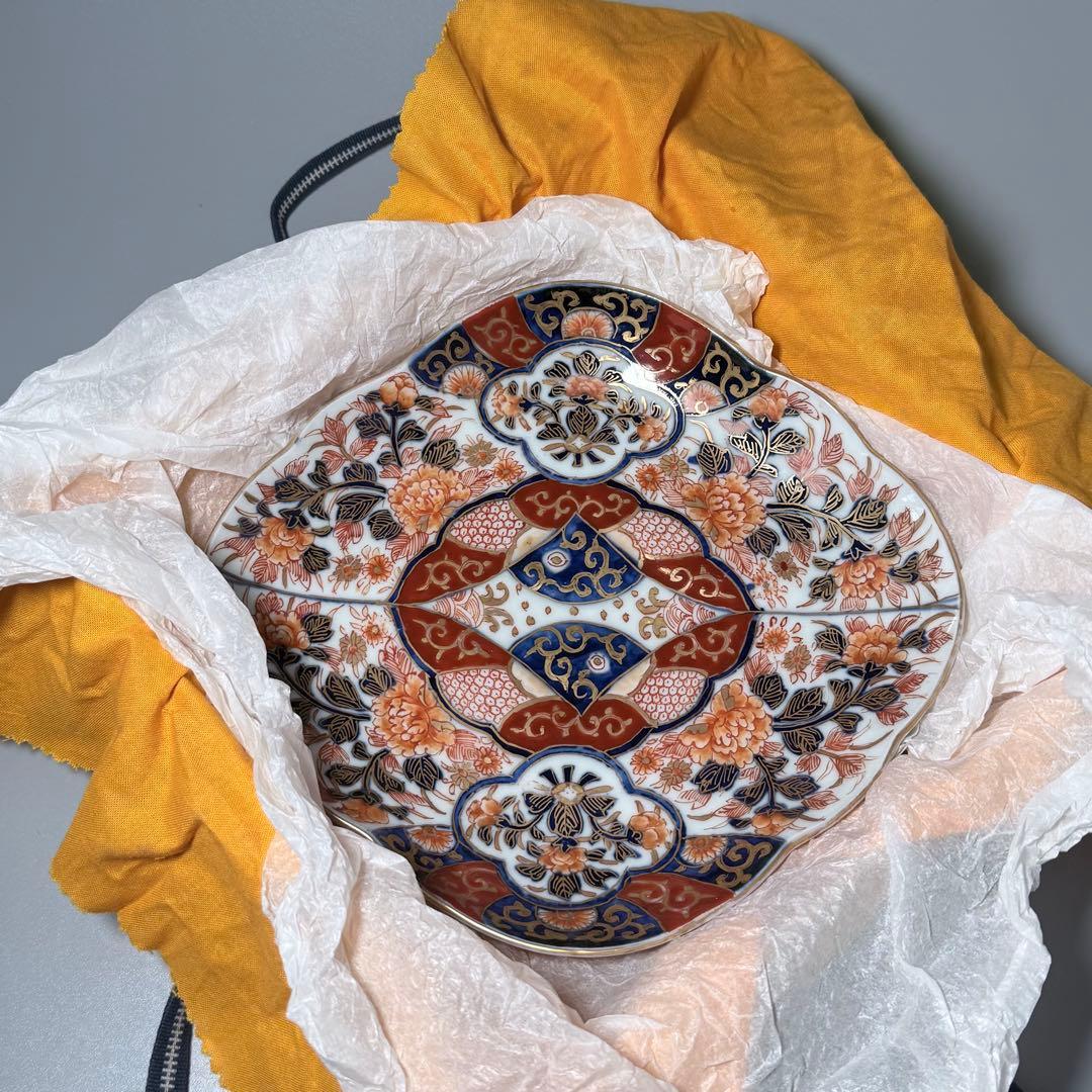 と*も様 明治後期　オールド香蘭社　染錦牡丹文菱形皿　桐箱付　絢爛豪華　アンティ