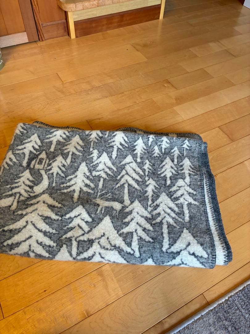 美品KLIPPAN✕mina perhonen 　ウールブランケット　グレー