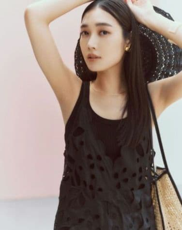 マイストラーダ 新品未使用 エンブロイダリーロンパース 黒