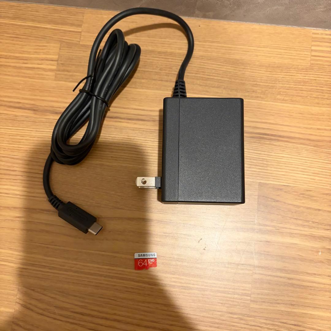 【美品　おまけあり】Nintendo Switch Lite ピンク 本体