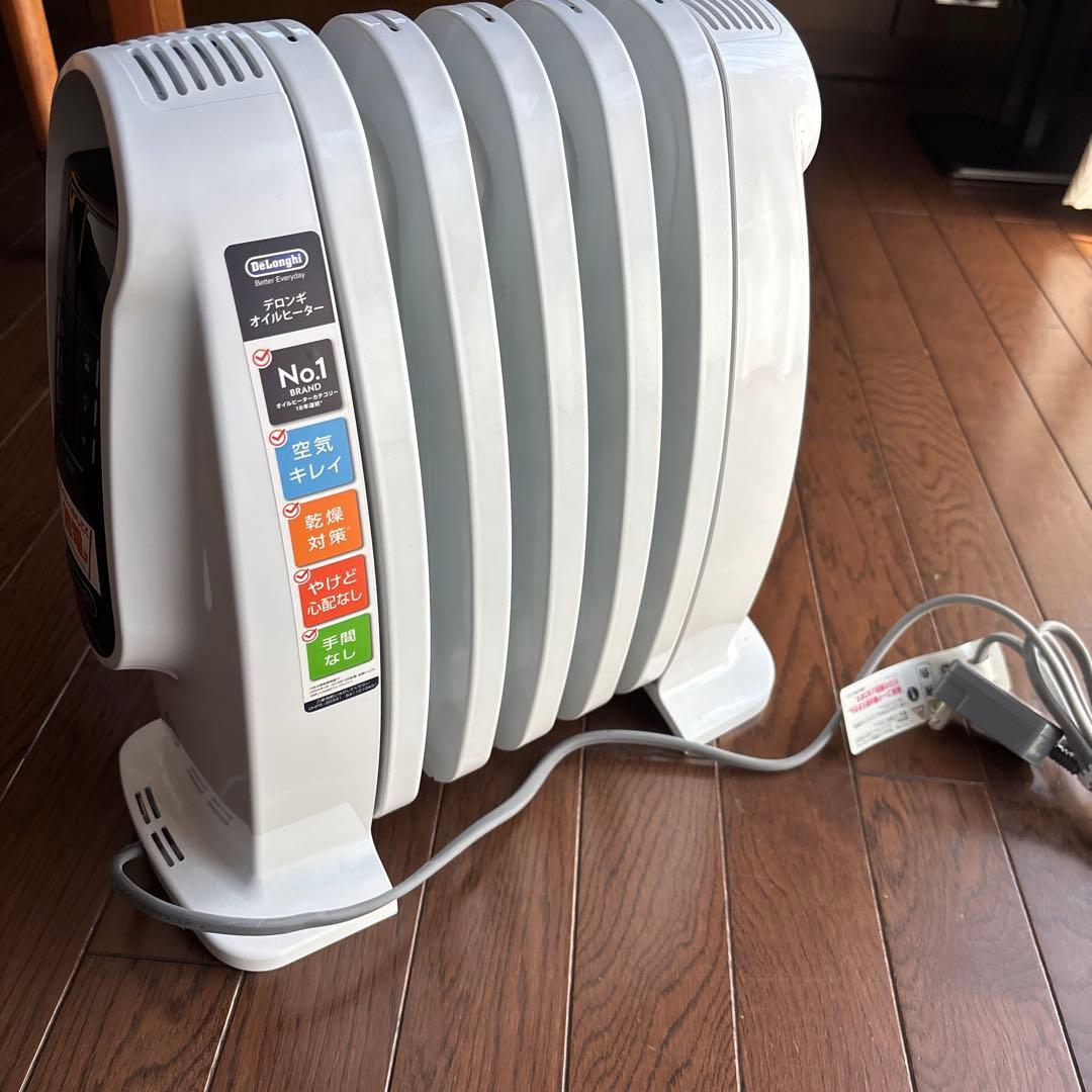 De'Longhi ミニオイルヒーター NJ0505E