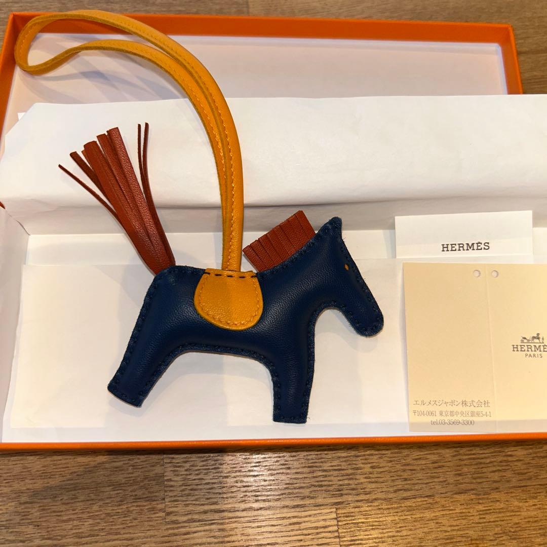 専用品　HERMES ロデオチャームPM