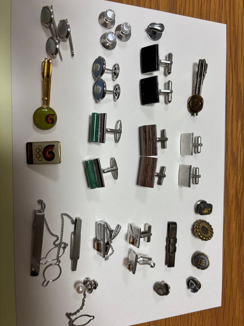 ス*グ様 ネクタイピンとカフスボタンのセット