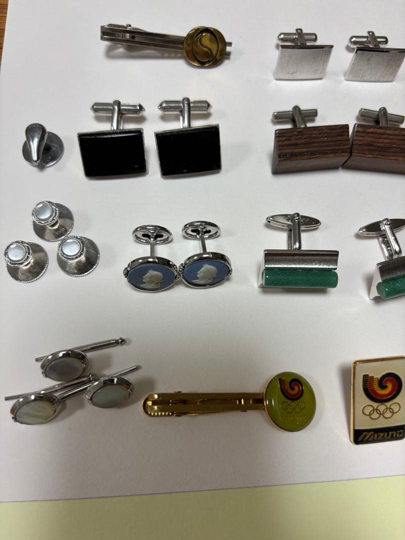 ス*グ様 ネクタイピンとカフスボタンのセット