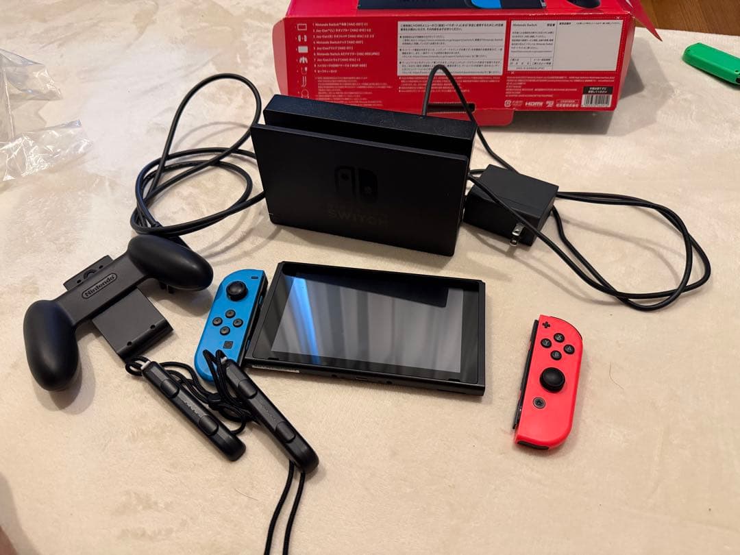 Nintendo Switch 本体 ネオンブルー/ネオンレッド 完品
