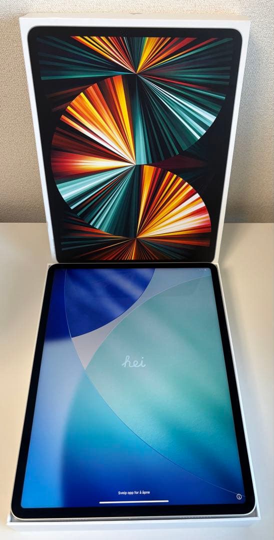 れいじ　Apple iPad Pro 5世代 M1 12.9インチ シルバ