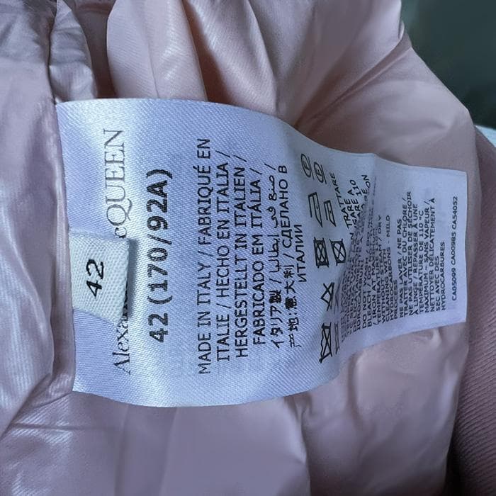 A*K様 アレキサンダーマックイーンのボンバージャケット　ロゴ入り　コート