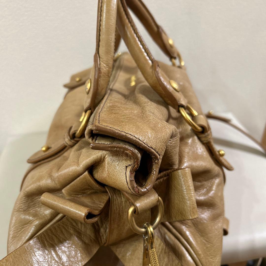 MIU MIU ベージュ　ショルダーバッグ　ヴィッテロルクス　ミュウミュウ