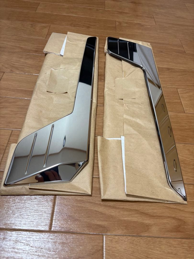 スバル ダイハツ　純正メッキガーニッシュセット　美品
