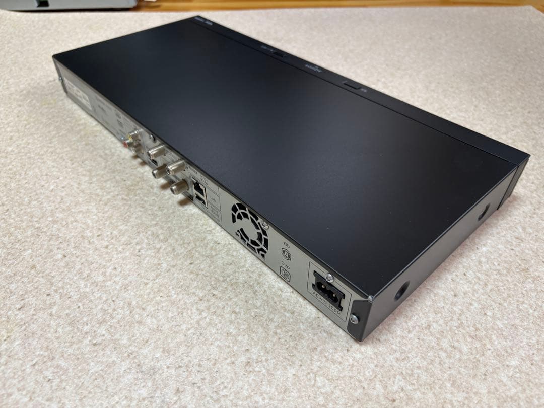 AQUOS ブルーレイレコーダー(W録/500GB)