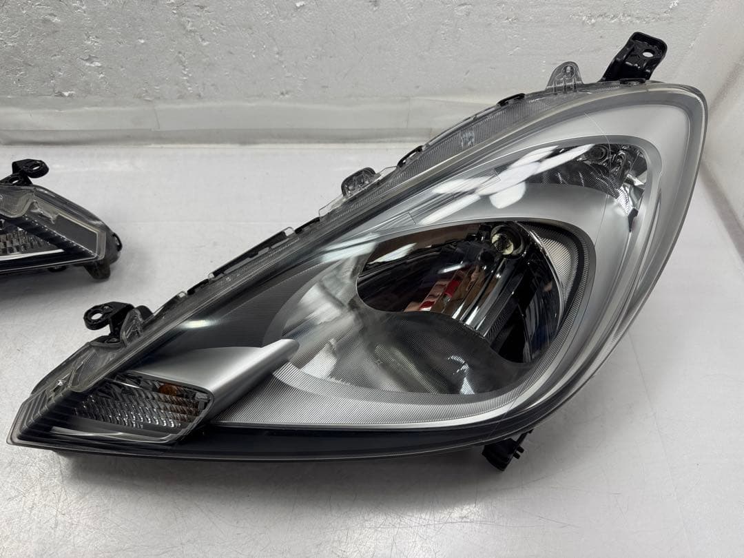 フィット ヘッドライト左右 ハロゲン GE6/7 GE系 後期 P9603