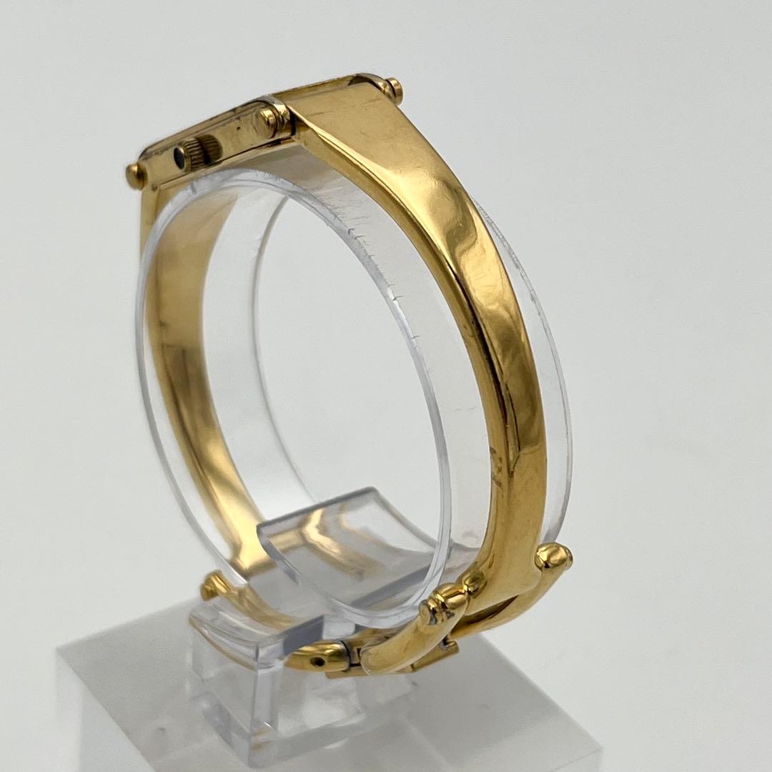 新品電池 GUCCI 1500L ゴールド文字盤 ベゼル バングルウォッチ 時計