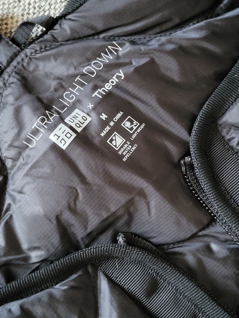 新品未使用　UNIQLO×theory　ウルトラライトダウンロングベスト M