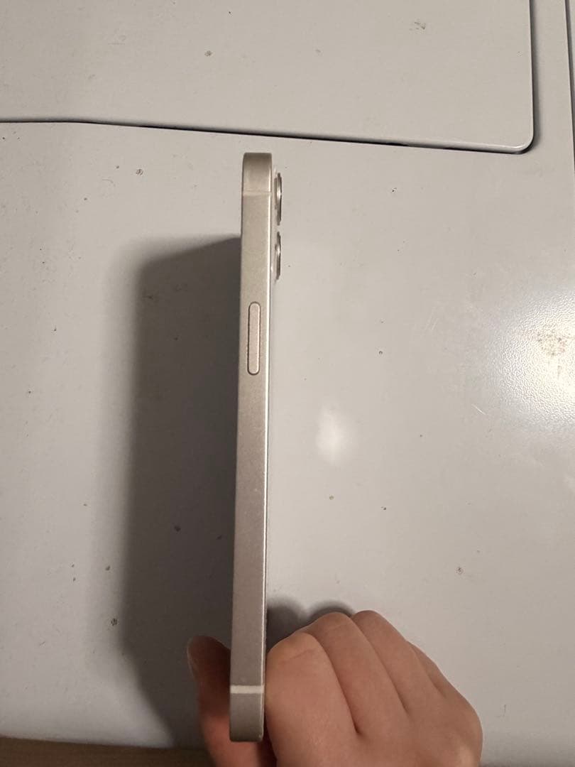 Apple iPhone 13 ホワイト 本体 256GB 容量81%