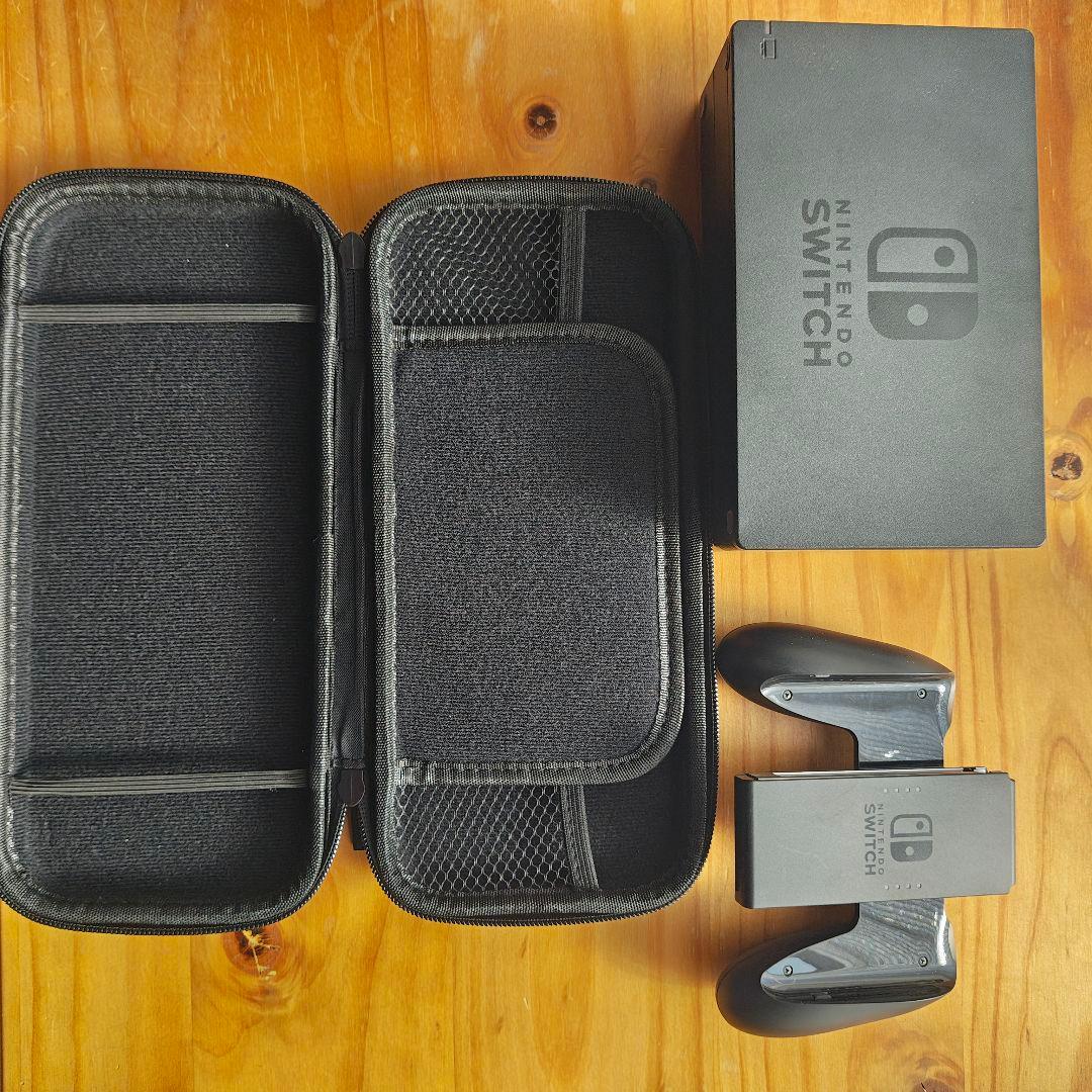 Nintendo Switch本体【Joy-Con (L) / (R) グレー】