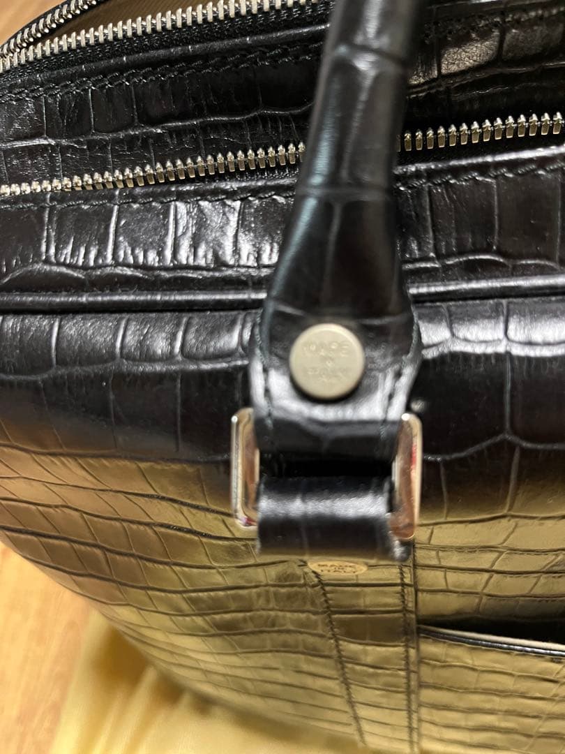 デュカート・デ・ミラノ／Ducato di MILANO 本革 クロコ風