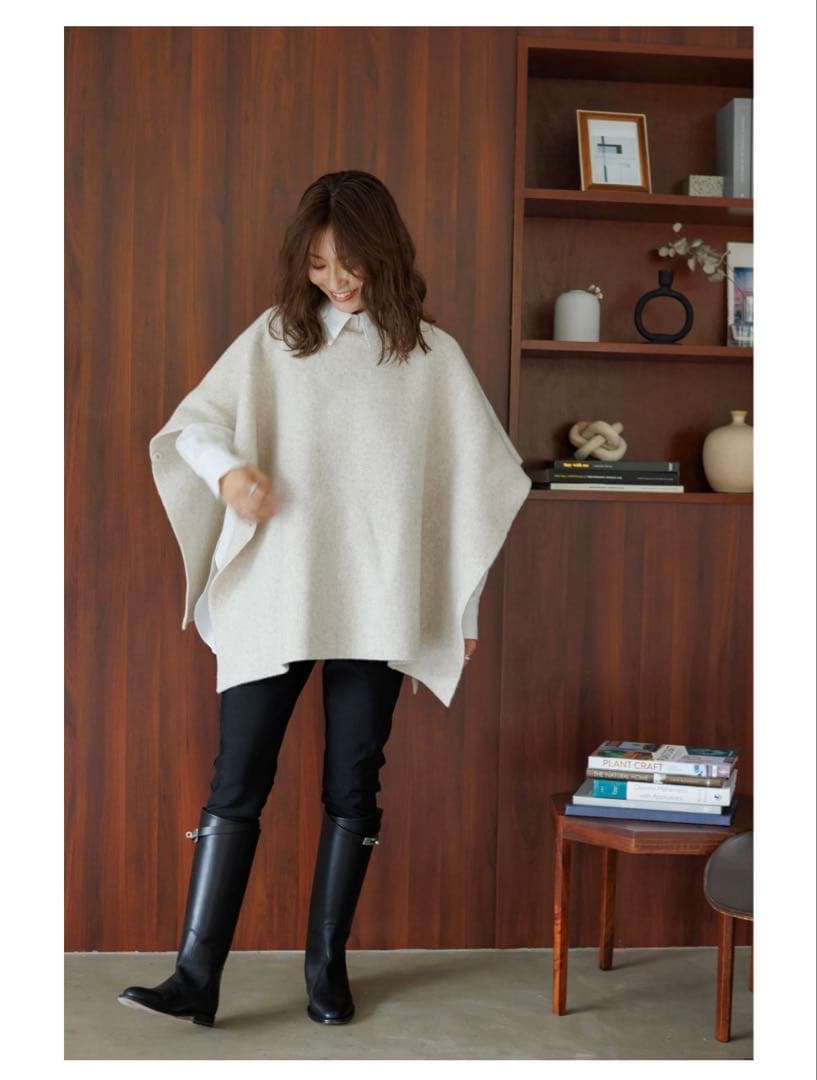アンプレガント　ニットポンチョ