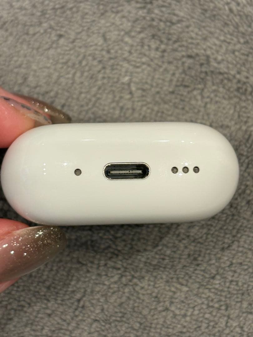 AirPods本体 ホワイト 充電ケース付き