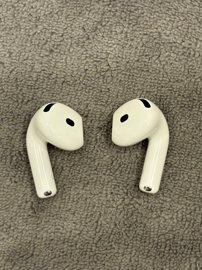 AirPods本体 ホワイト 充電ケース付き