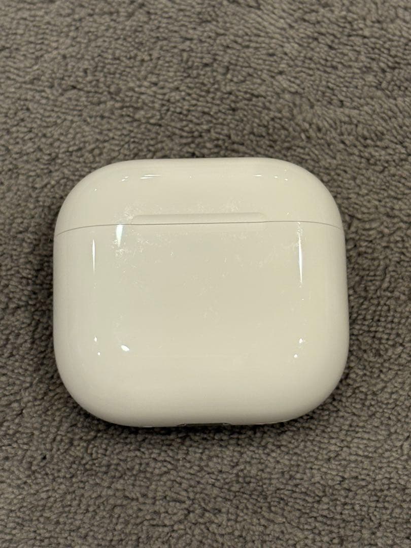 AirPods本体 ホワイト 充電ケース付き