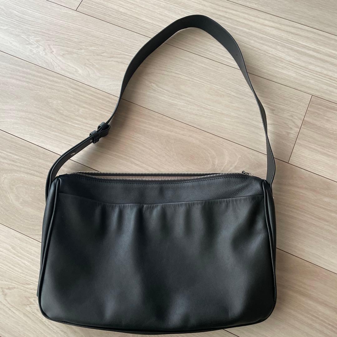 ソフトスクエアショルダーバッグ