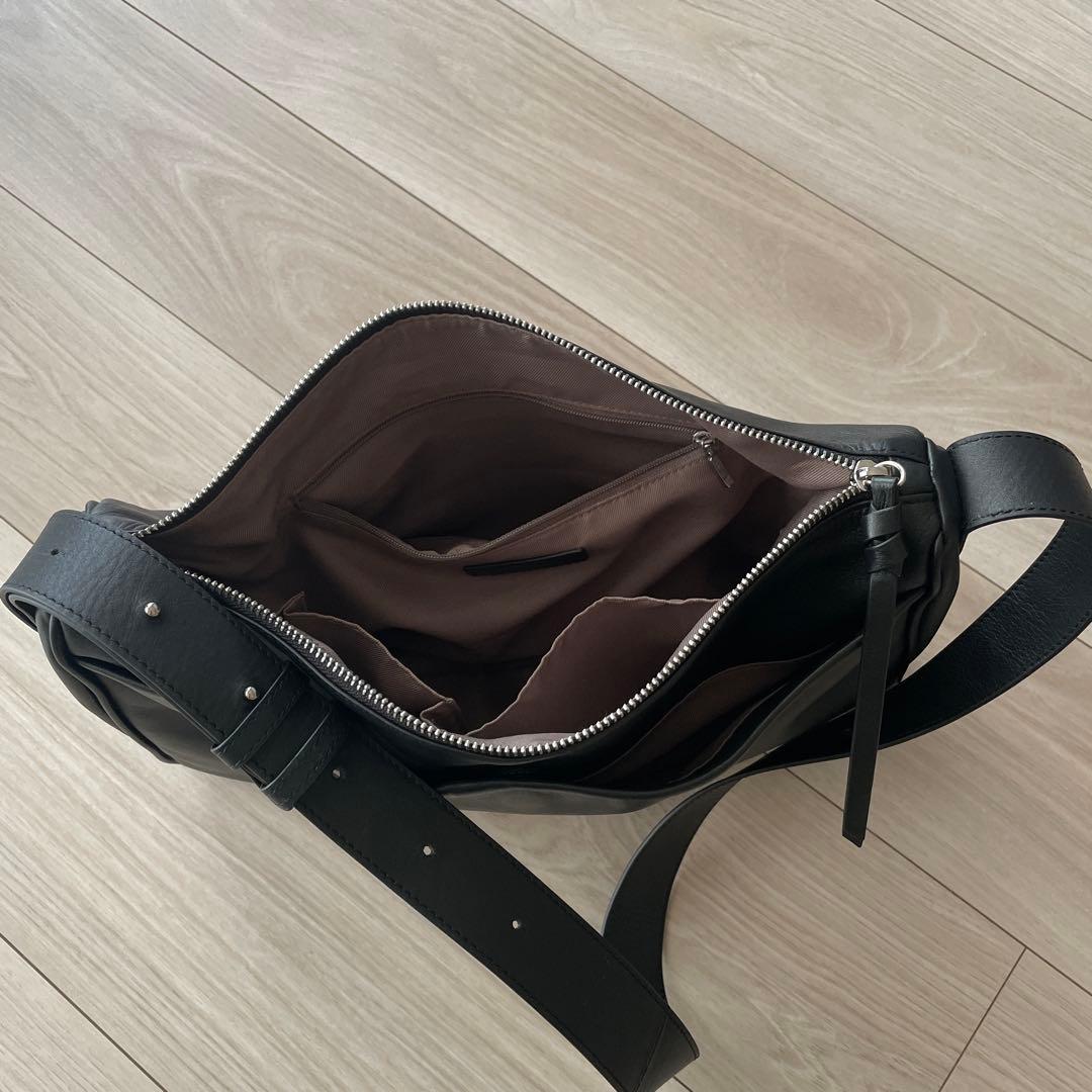 ソフトスクエアショルダーバッグ