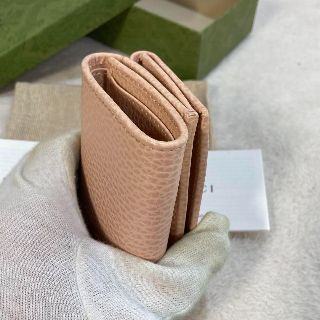 ！新品！　GUCCI グッチ　コンパクトウォレット　折り財布　ピンク