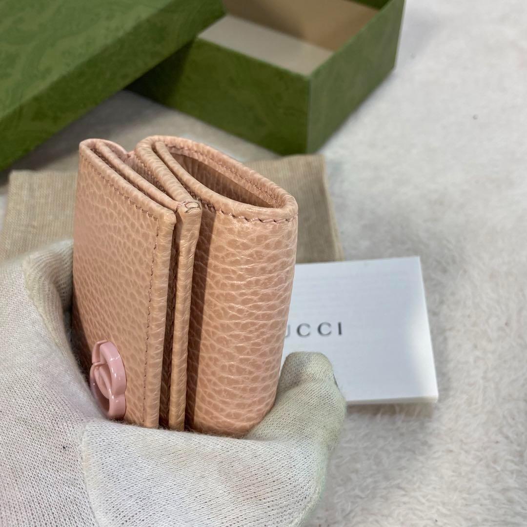 ！新品！　GUCCI グッチ　コンパクトウォレット　折り財布　ピンク