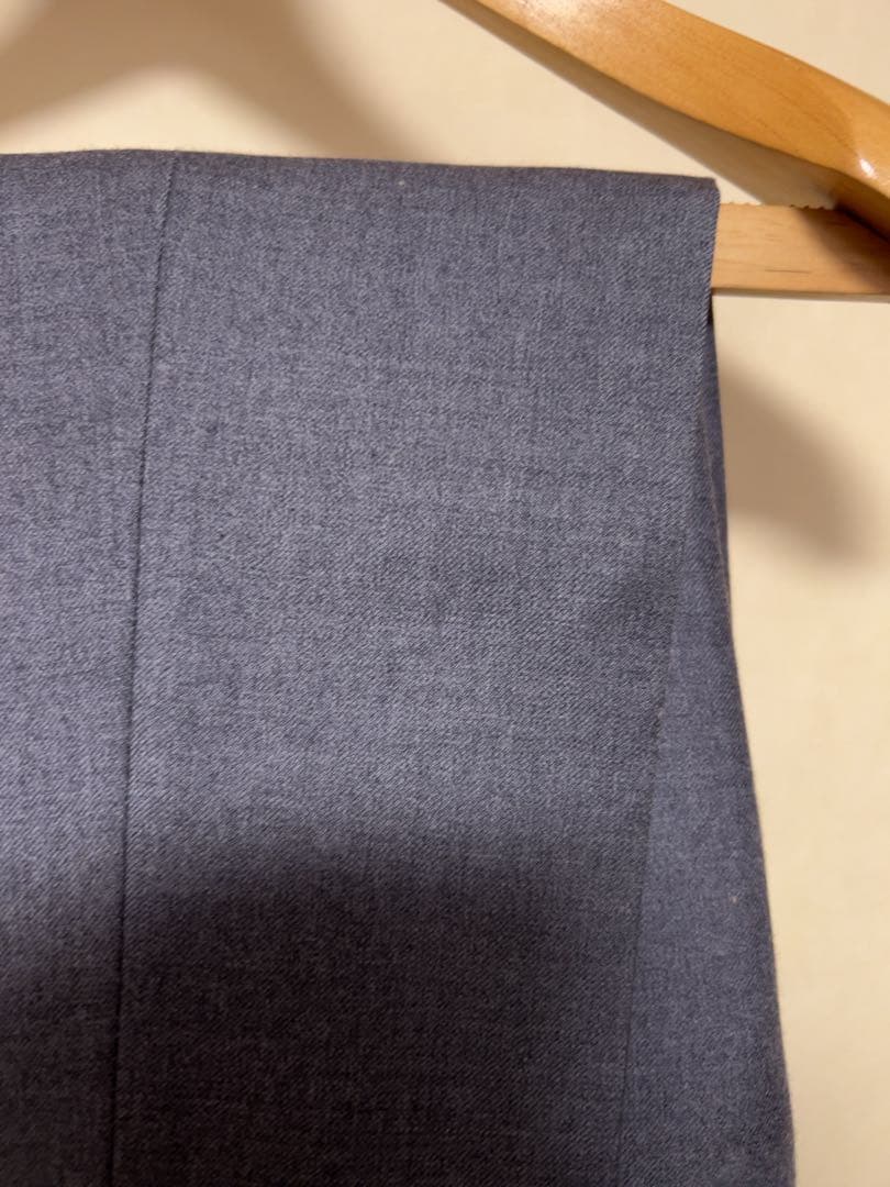 インコテックス　ウール　ライトグレー スラックス　裾ダブル　秋冬物