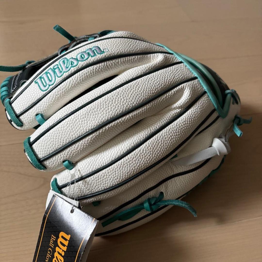 ウィルソンワナビーヒーローDUAL86限定グローブ軟式内野手用