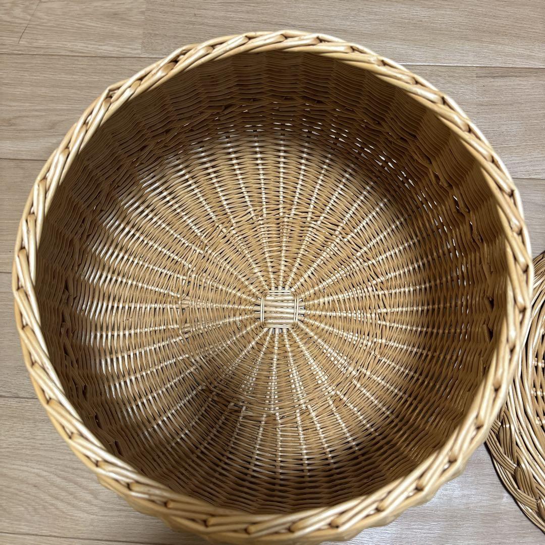 カゴアミドリ　ラトビア　ラウンドバスケット