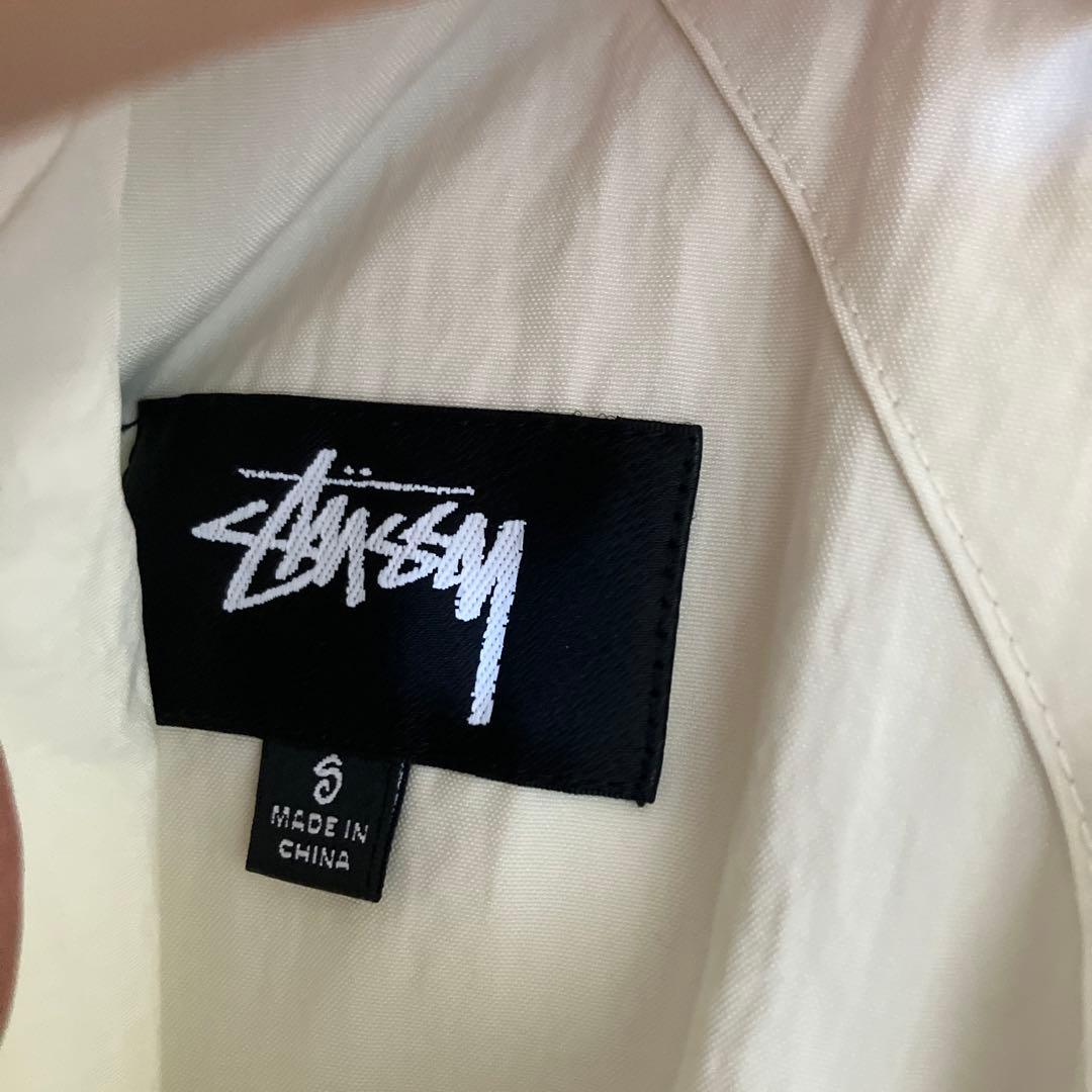 ステューシーリバーシブルダウンベスト