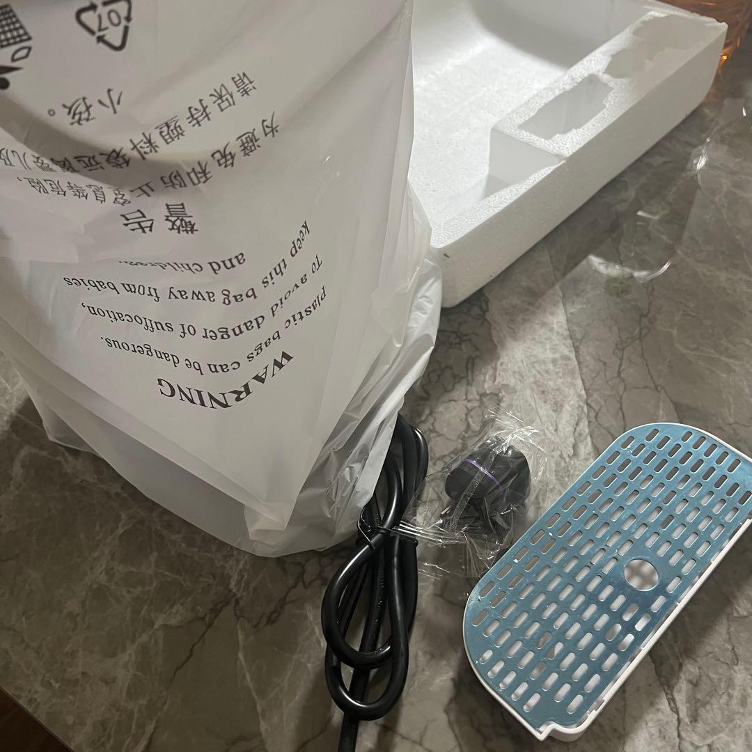 ウォーターサーバー ホワイト 3.5リットル 白 水道水電気ケトル