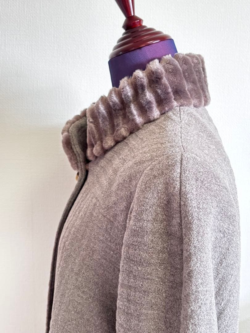 激安セール中！コート　日本製　ウール100　リアルファー襟　アンゴラ混　Aライン