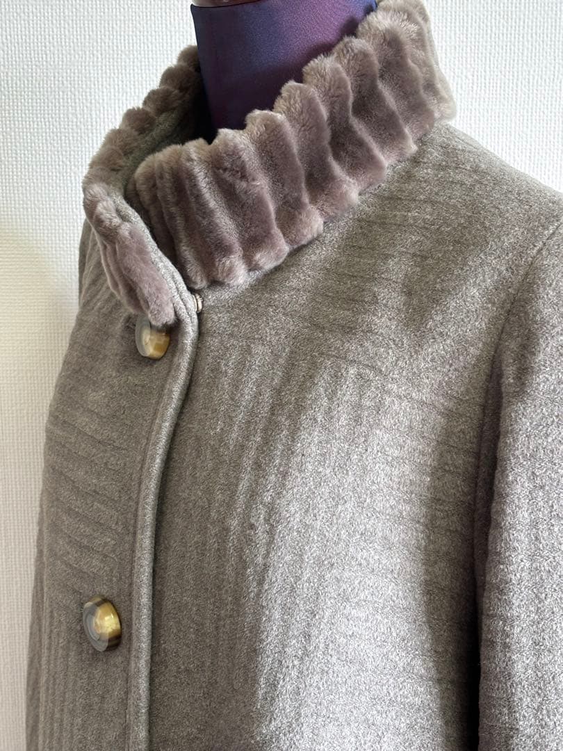 激安セール中！コート　日本製　ウール100　リアルファー襟　アンゴラ混　Aライン