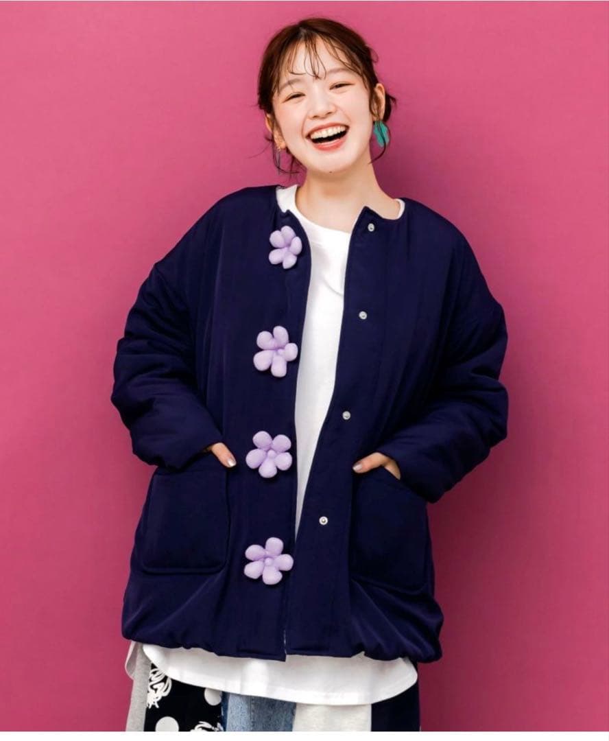 スカラー　花ボタン　アウター