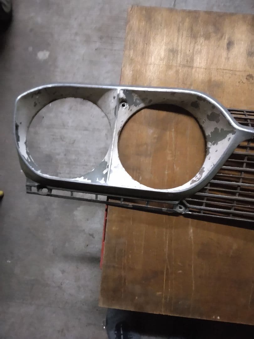 ぐっちさんは専用プリンススカイラインS50　54系グリル一式