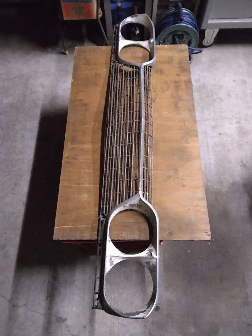 ぐっちさんは専用プリンススカイラインS50　54系グリル一式