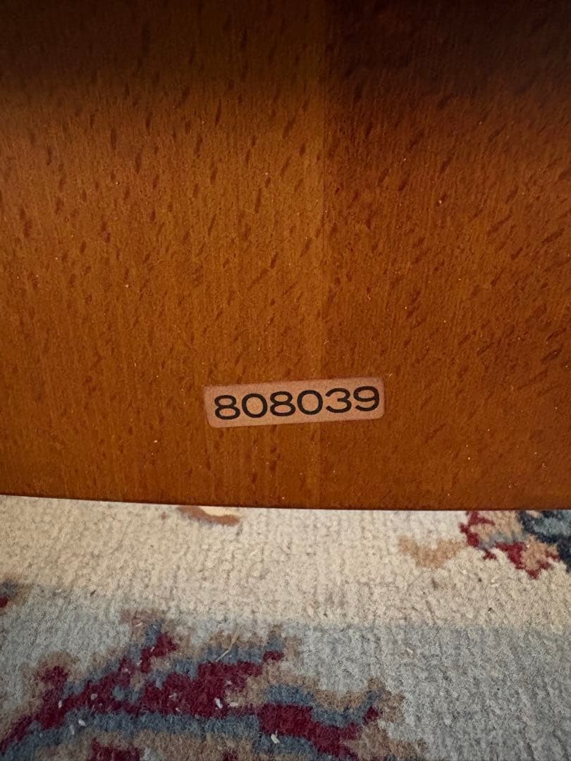 90年代 オールドカリモク椅子 2脚セットコロニアル ダイニングチェア 馬車刻印