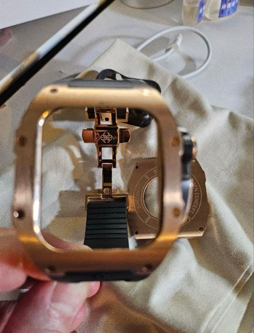 RST45 45mm Apple Watch ケース　ゴールデンコンセプト