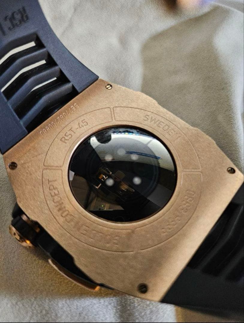 RST45 45mm Apple Watch ケース　ゴールデンコンセプト