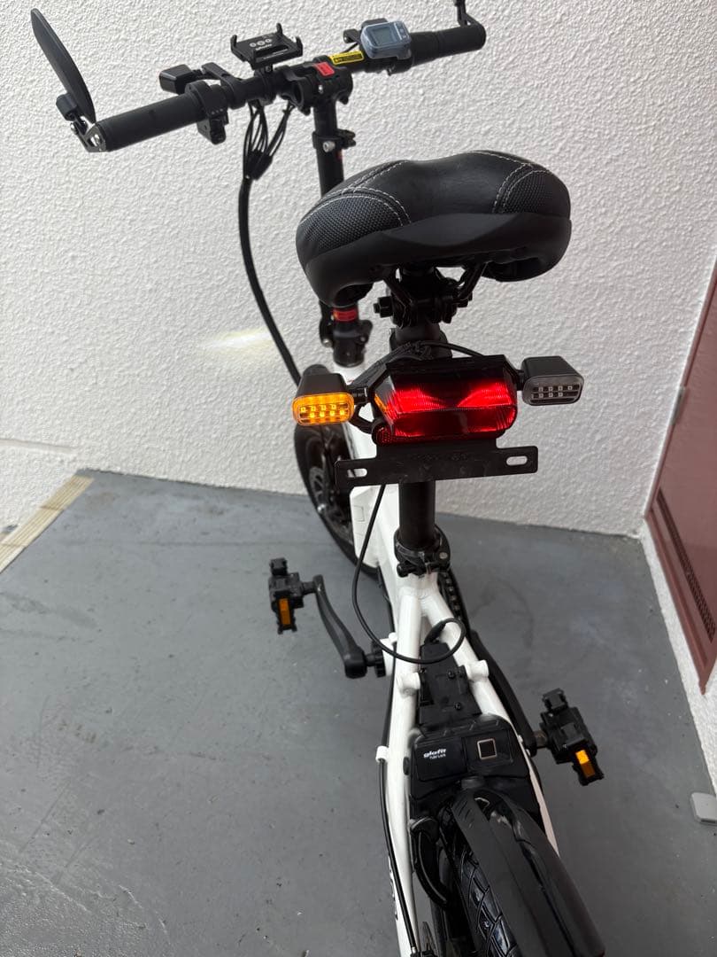 グラフィットGFR-02(メーターカバー、スマホホルダー付属)