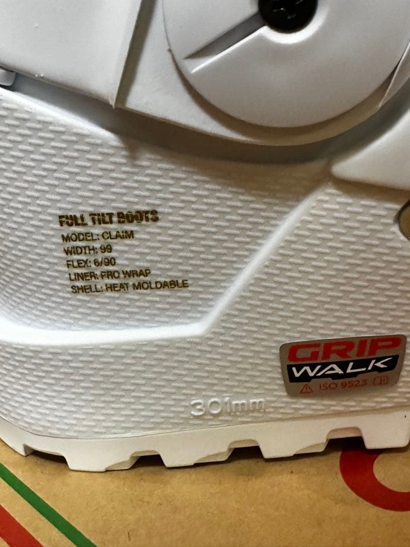 「新品未使用」希少 FULL TILT CLAIM FTS 26.5